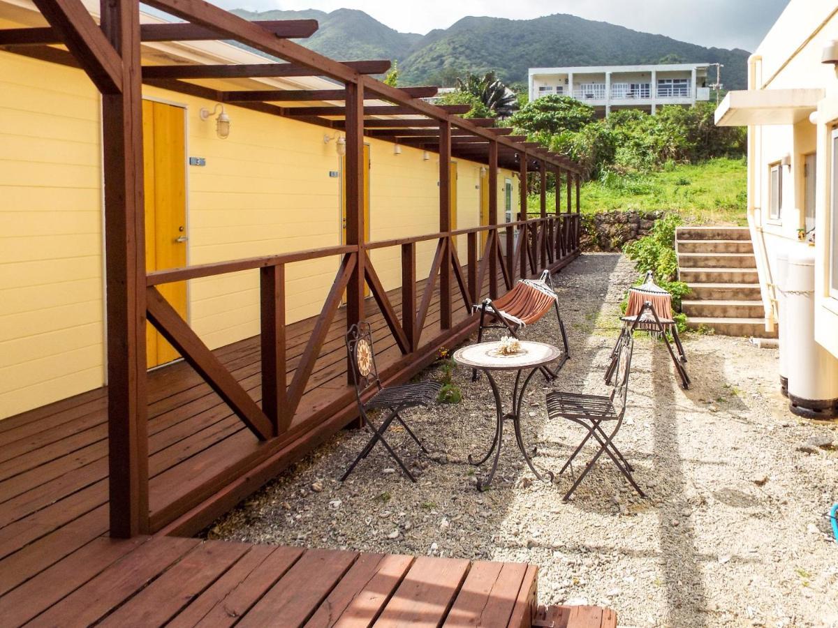 Готель Asobibase Yamabare-House Ishigaki  Екстер'єр фото