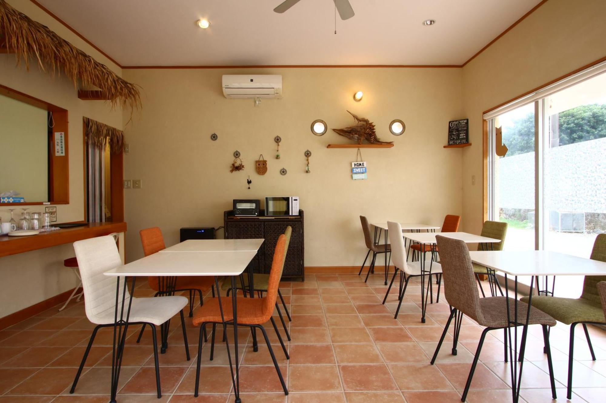 Готель Asobibase Yamabare-House Ishigaki  Екстер'єр фото
