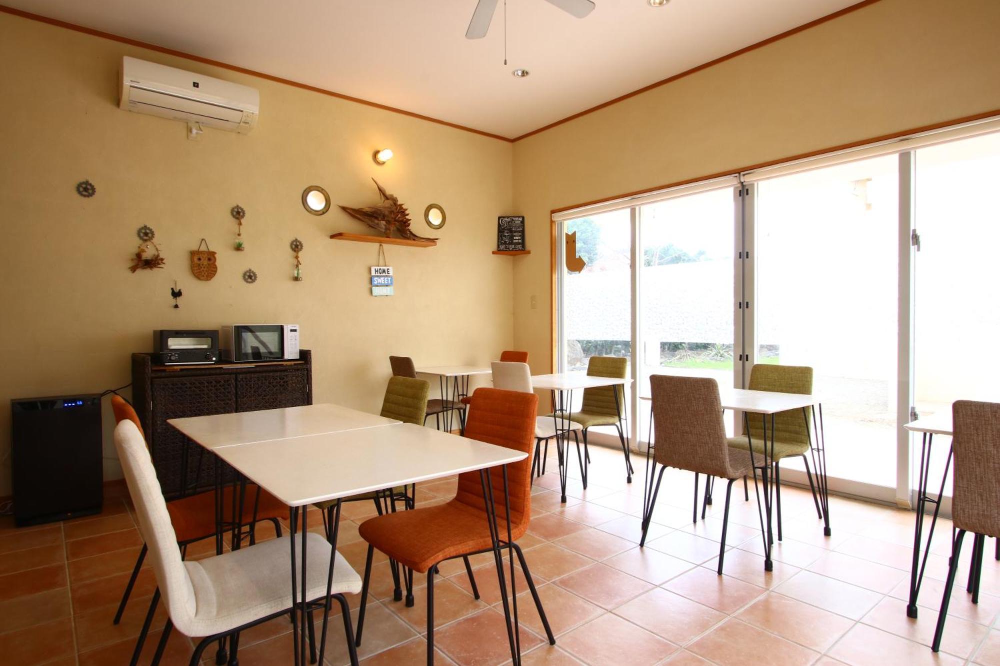 Готель Asobibase Yamabare-House Ishigaki  Екстер'єр фото