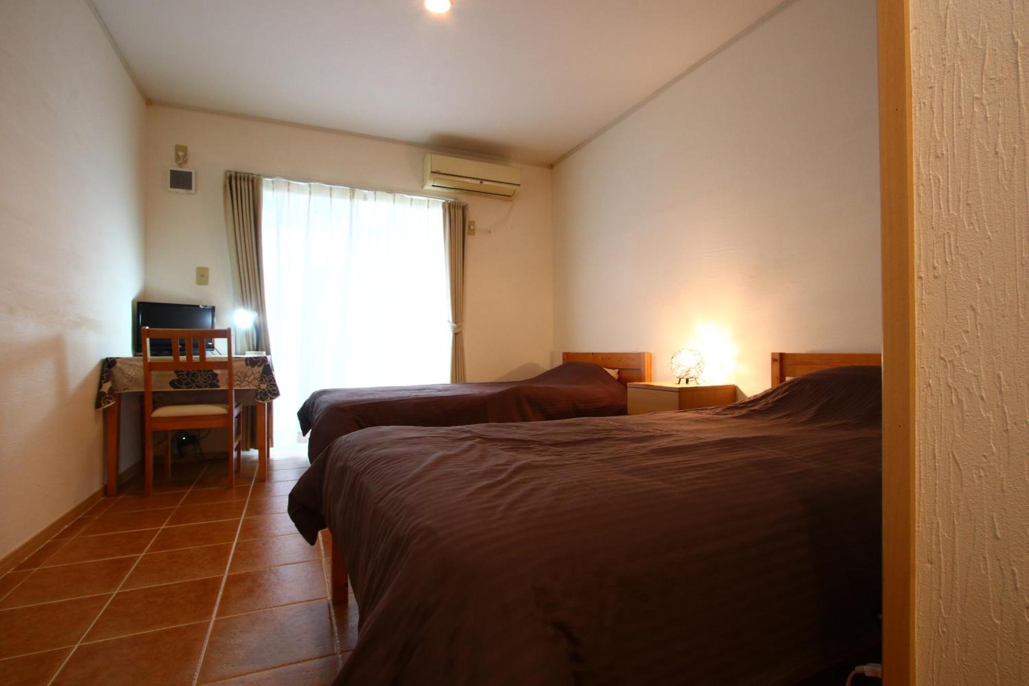 Готель Asobibase Yamabare-House Ishigaki  Екстер'єр фото